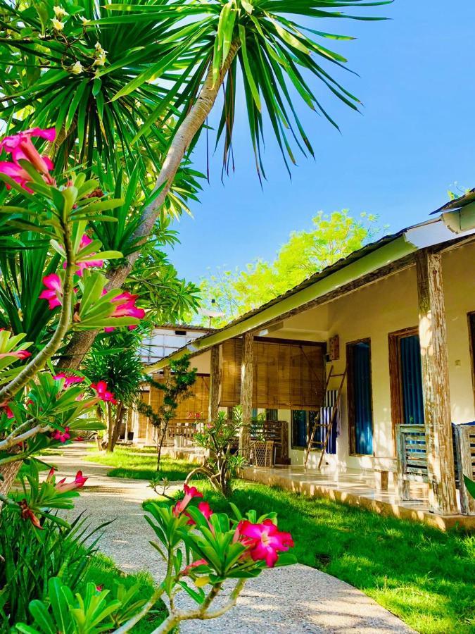 Oasis Villas Gili Trawangan Exterior foto